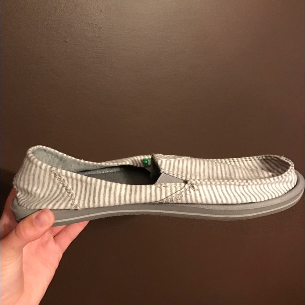 Sanuk shoes