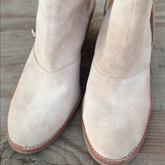 DV BY DOLCE VITA "JENTRY" BOOTS. NO BOX INCLUDED. - Picture 5 of 8