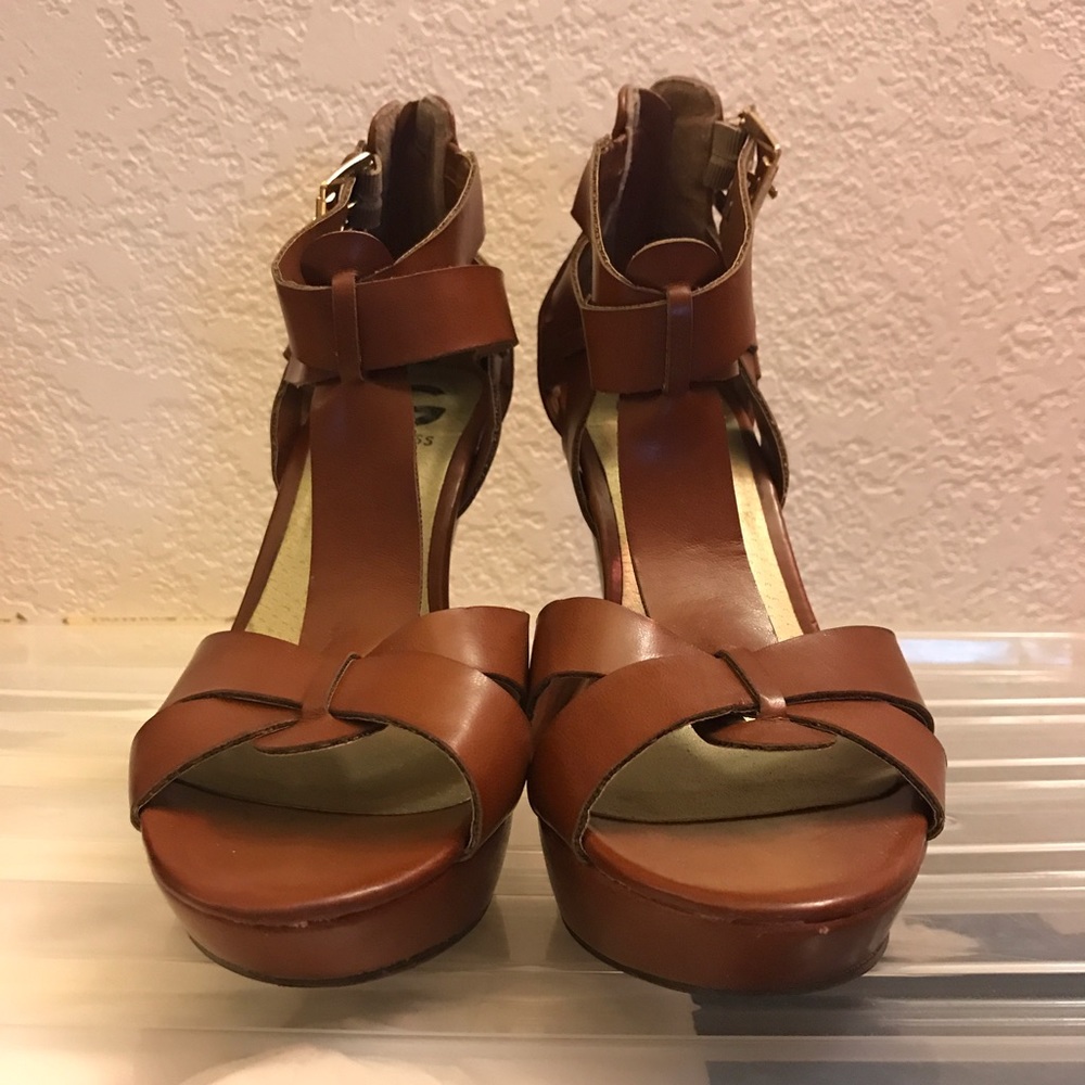G by Guess Henzie Platform Wedge