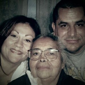 Meet your Posher, Claudia