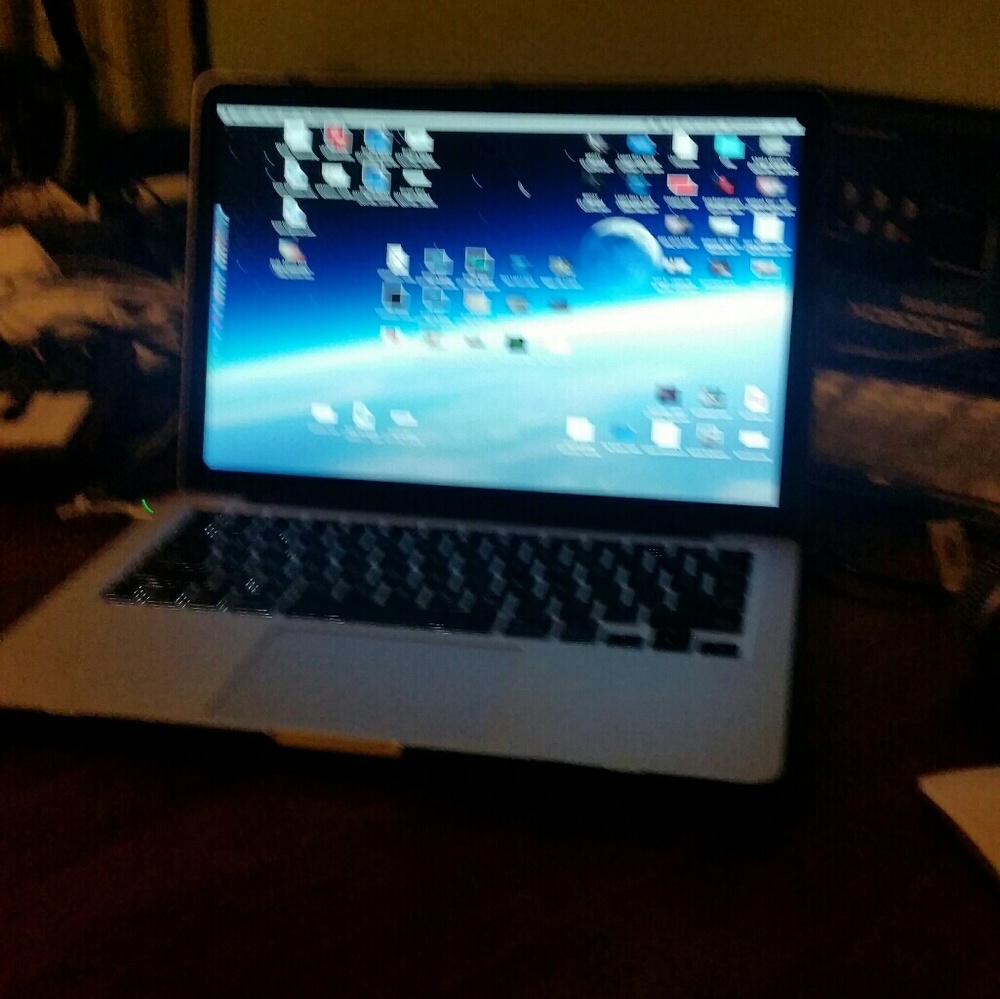 Macbook Pro (13 inch)