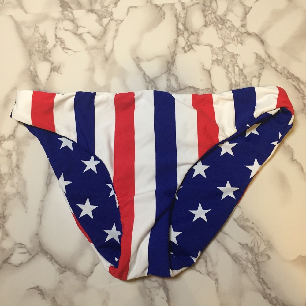 Stars & Stripes reversible bikini bottoms - Picture 3 of 8