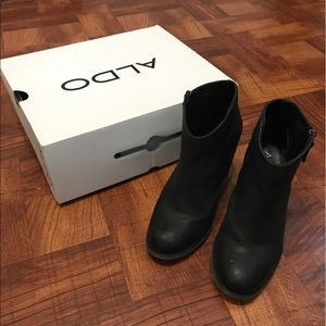 Aldo Bootie in size 5!