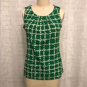 Green sleeveless blouse