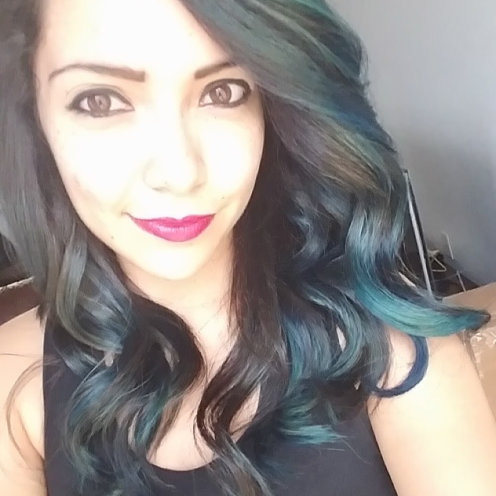 Meet your Posher, Elena