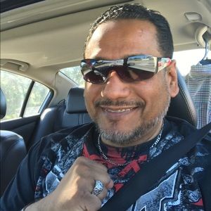 Meet your Posher, Luis