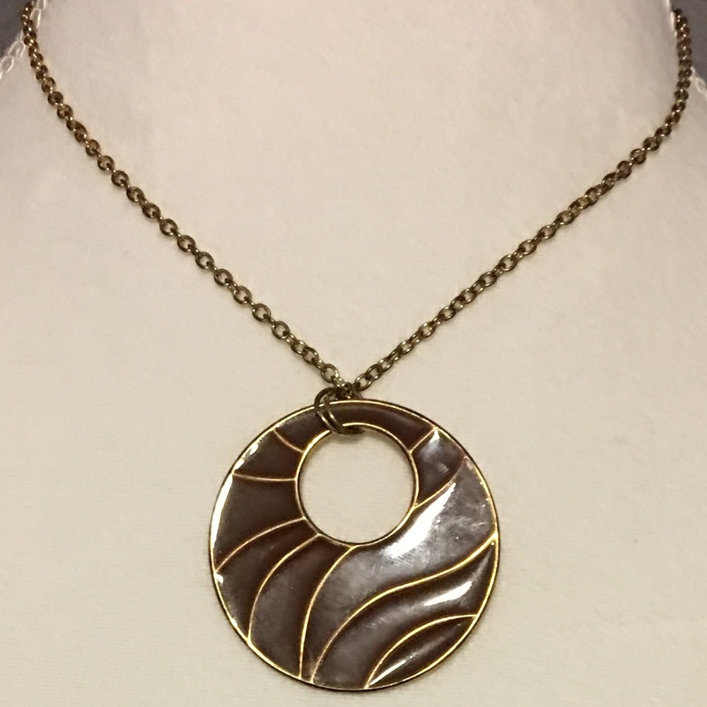 ♥️One pretty necklace but can be worn two ways♥️