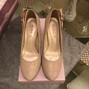 Rose gold/nude shimmer low heels