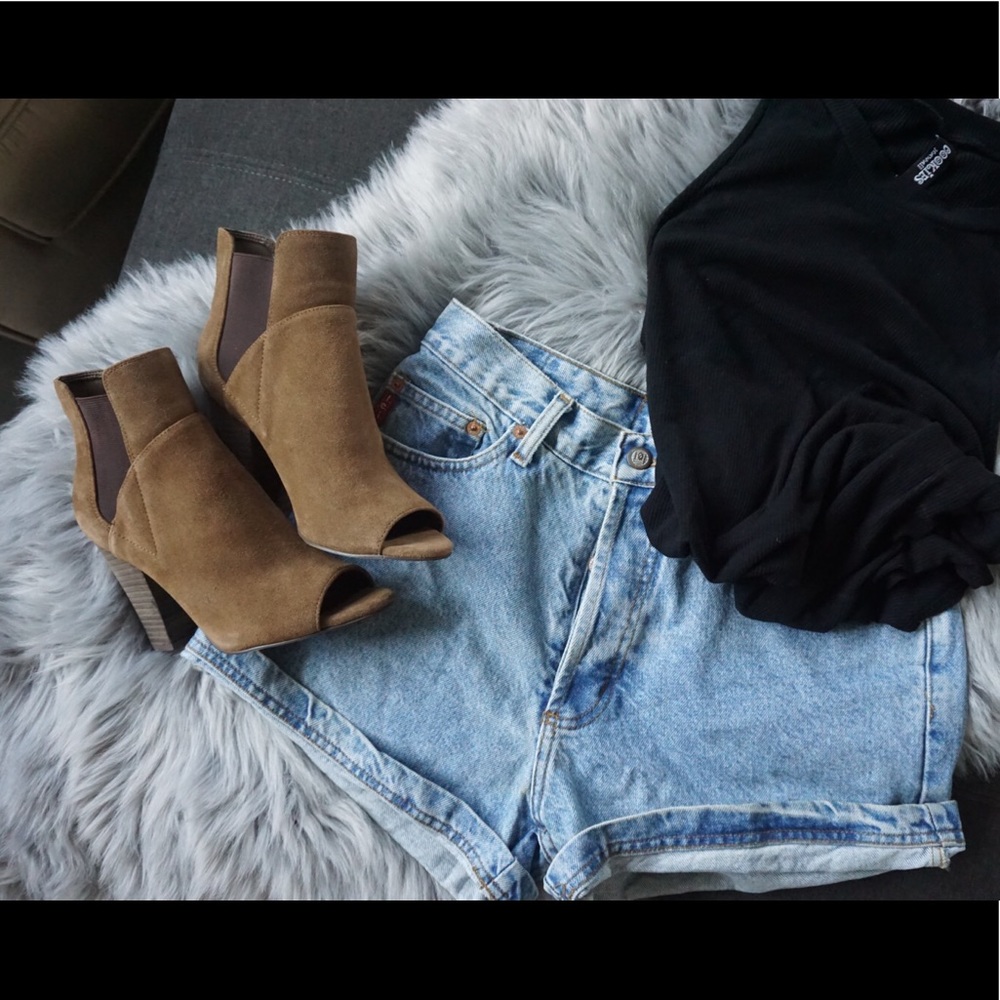 L.E.I. High Wasted Mom Jeans