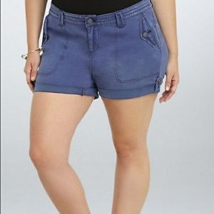 Torrid military shorts size 24
