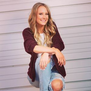 Meet your Posher, Ashley