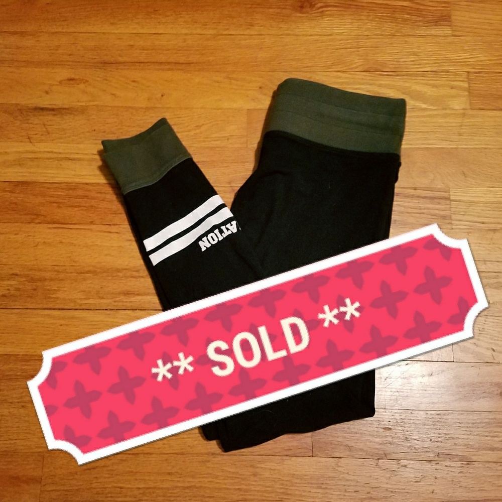 ** SOLD ** VS PINK Yoga leggings