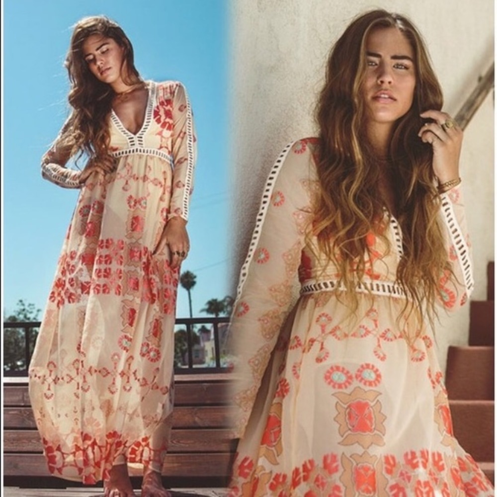 BNWT! Barcelona Dress in Cream