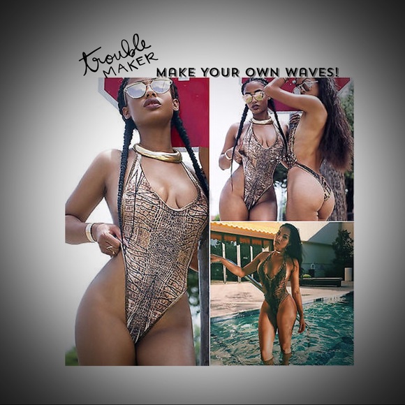 🆕 It's Here High Fashion Push-up Monokini Suit - Picture 3 of 8