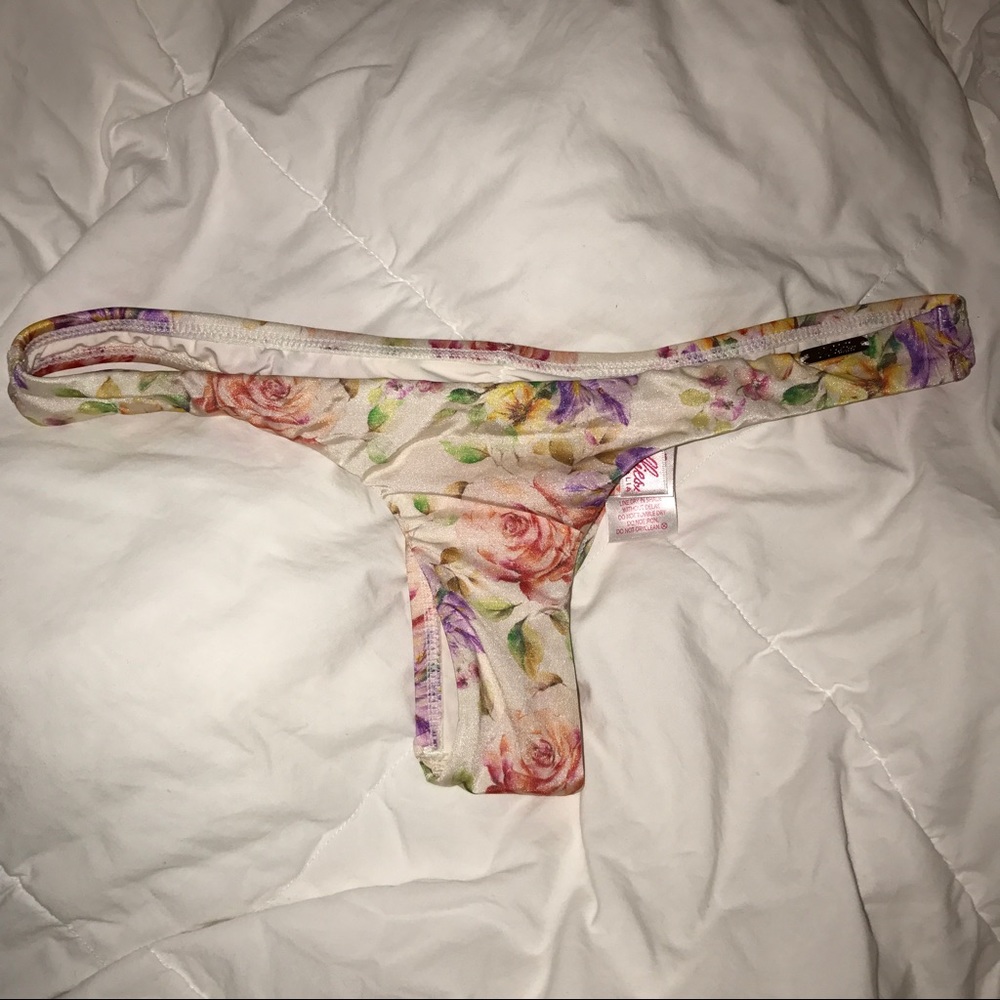 2CHILLIES Cheeky Bikini Bottom (Floral)