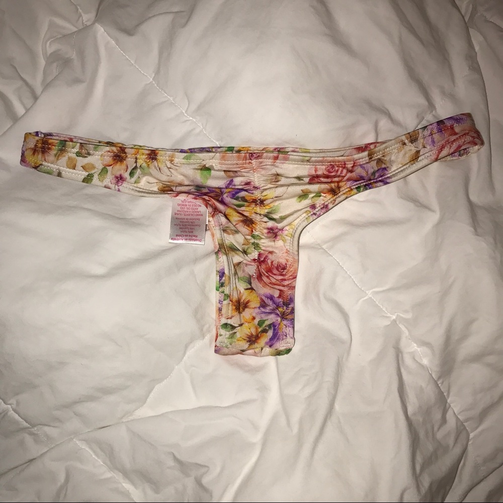 2CHILLIES Cheeky Bikini Bottom (Floral) - Picture 2 of 4