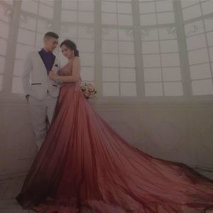 Meet your Posher, Hy