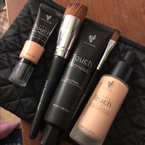 5-piece Younique Organza Bundle