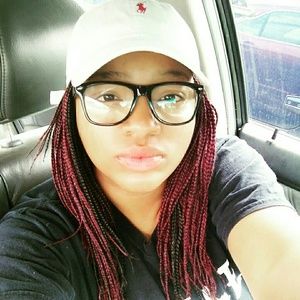 Meet your Posher, Twila