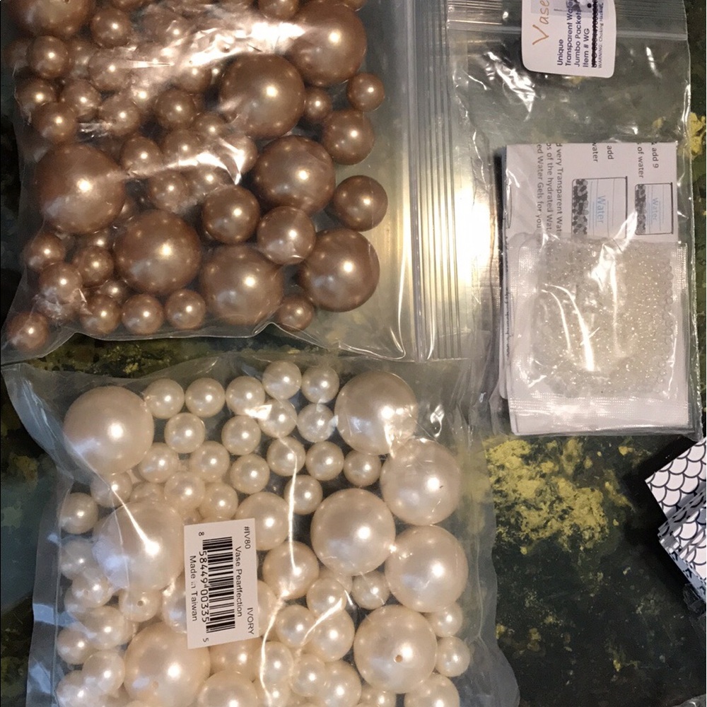 Floating pearls home decor