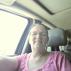 Meet your Posher, Lori