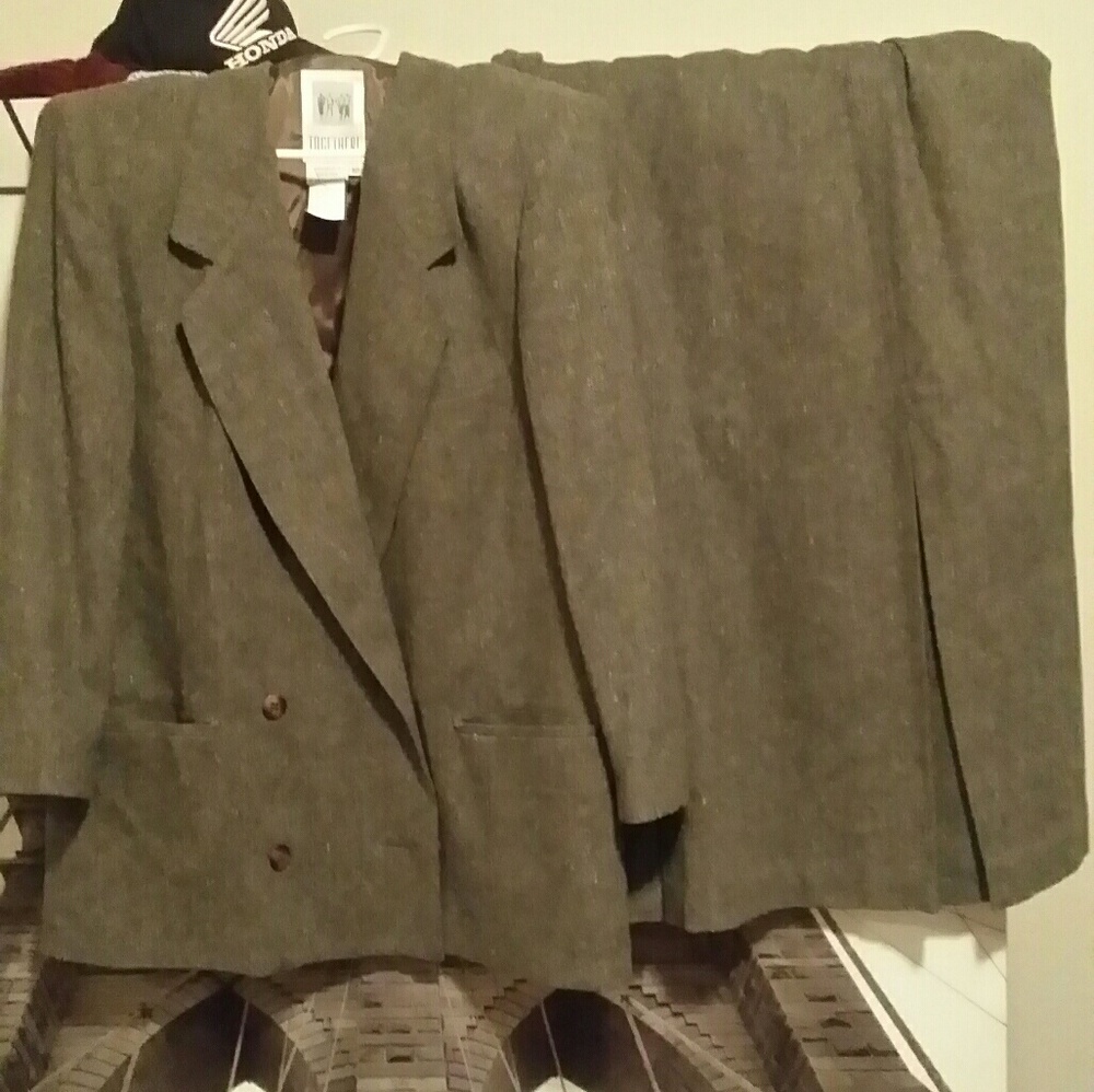 Wool suit, skirt and blazer