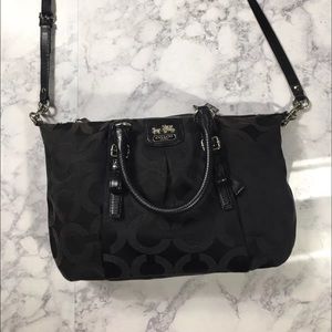 Coach handbag 👜 gently used