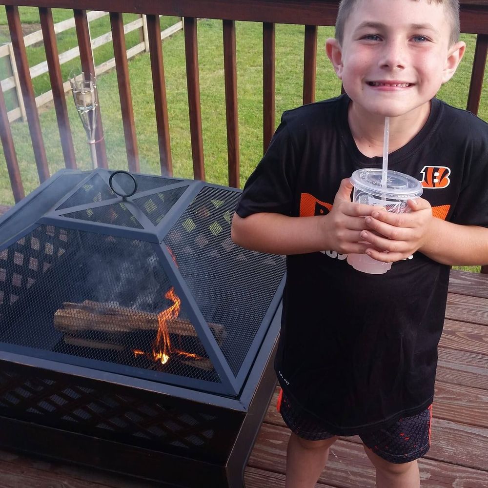 Meet your Posher, Laurie