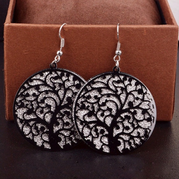 New!! Round Tree Of Life Earrings Sparkly Gold - Picture 4 of 7