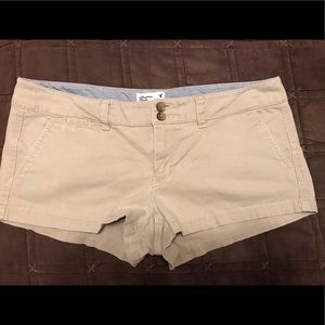 American Eagle khaki Shorts