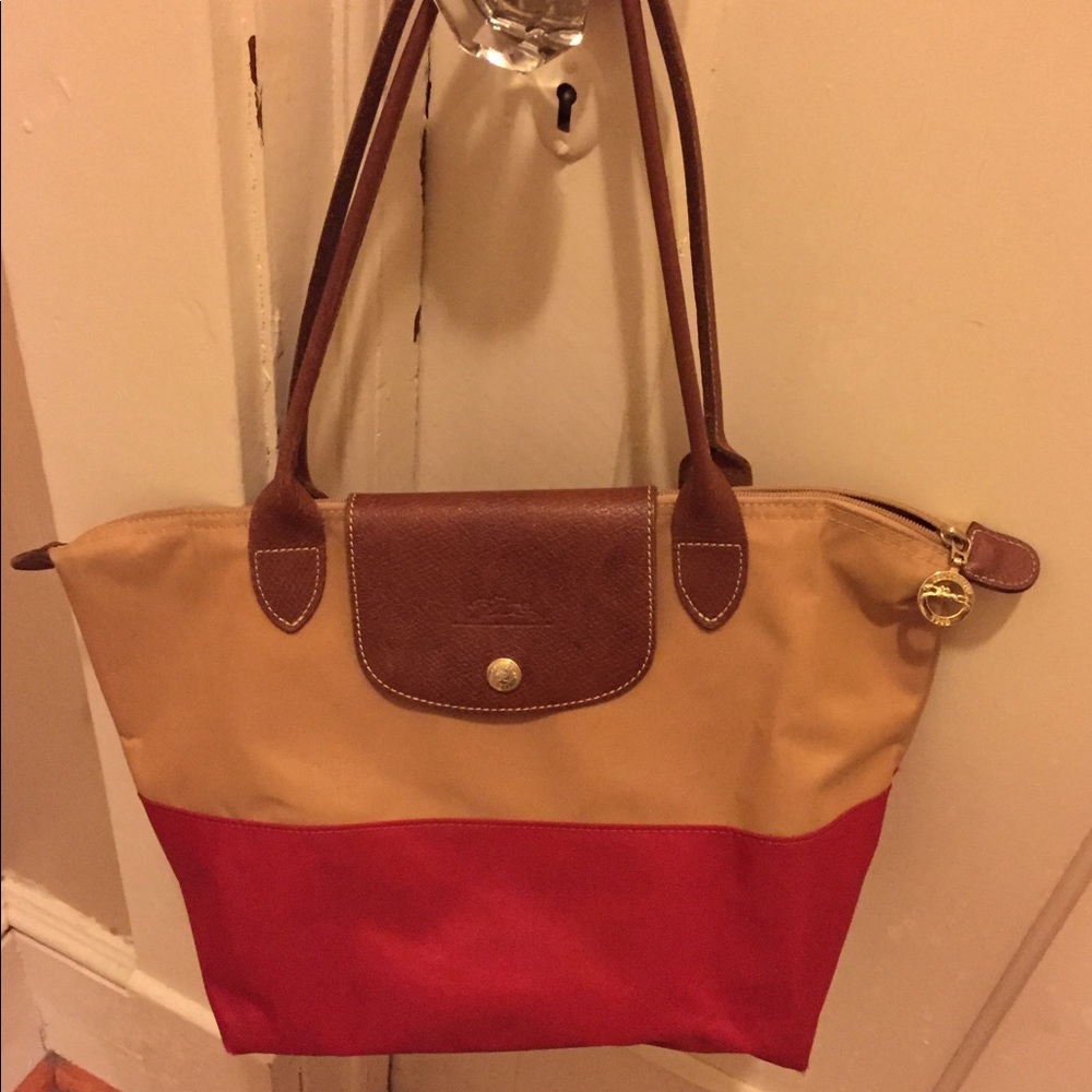 Reposh! Pre-loved Longchamp Model Depose Red & Tan