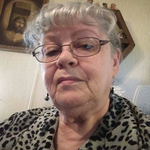 Meet your Posher, Caroline