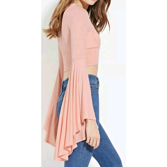 ❗SALE❗HP||🌟Chic V-Neck Flare Bell Sleeve Crop Top - Picture 3 of 5