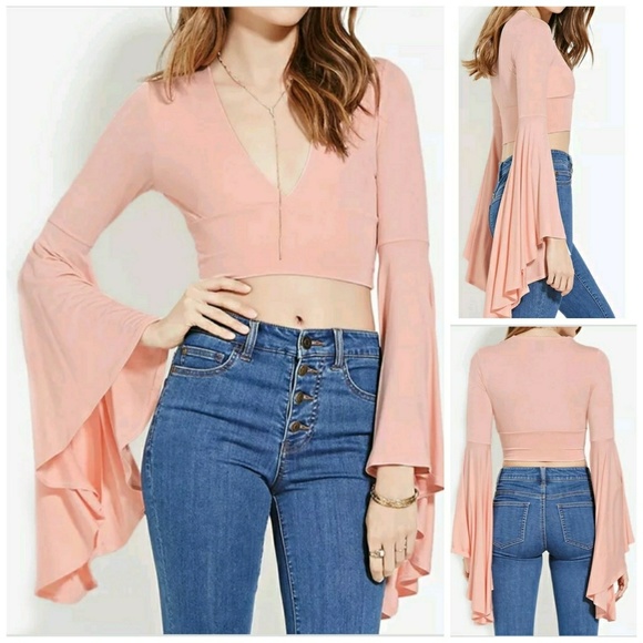 ❗SALE❗HP||🌟Chic V-Neck Flare Bell Sleeve Crop Top - Picture 5 of 5