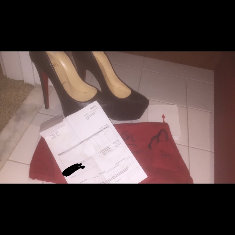 Christian Louboutin Daffodile black