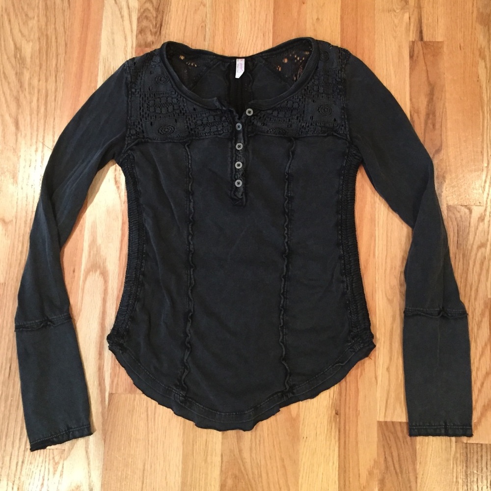 ANTHROPOLOGIE Free people black long sleeve top