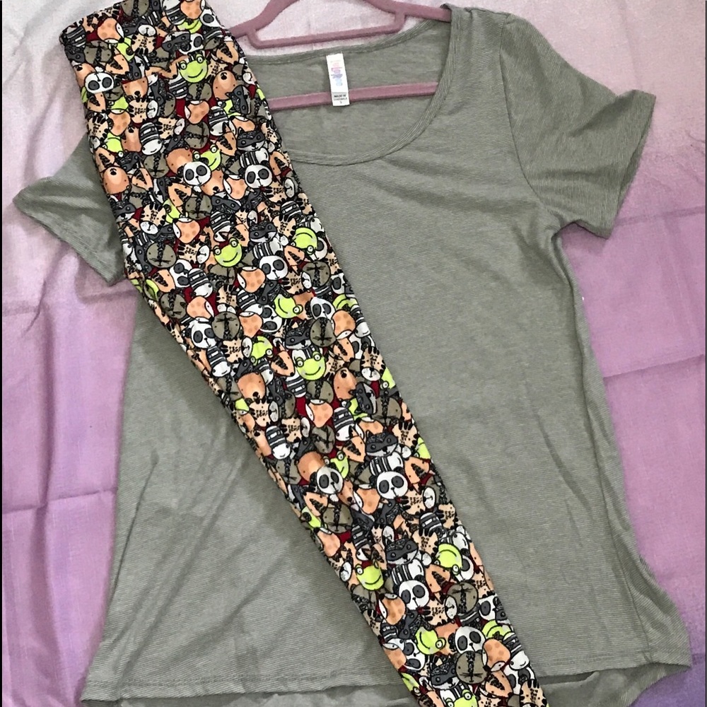 Small perfect T with OS leggings
