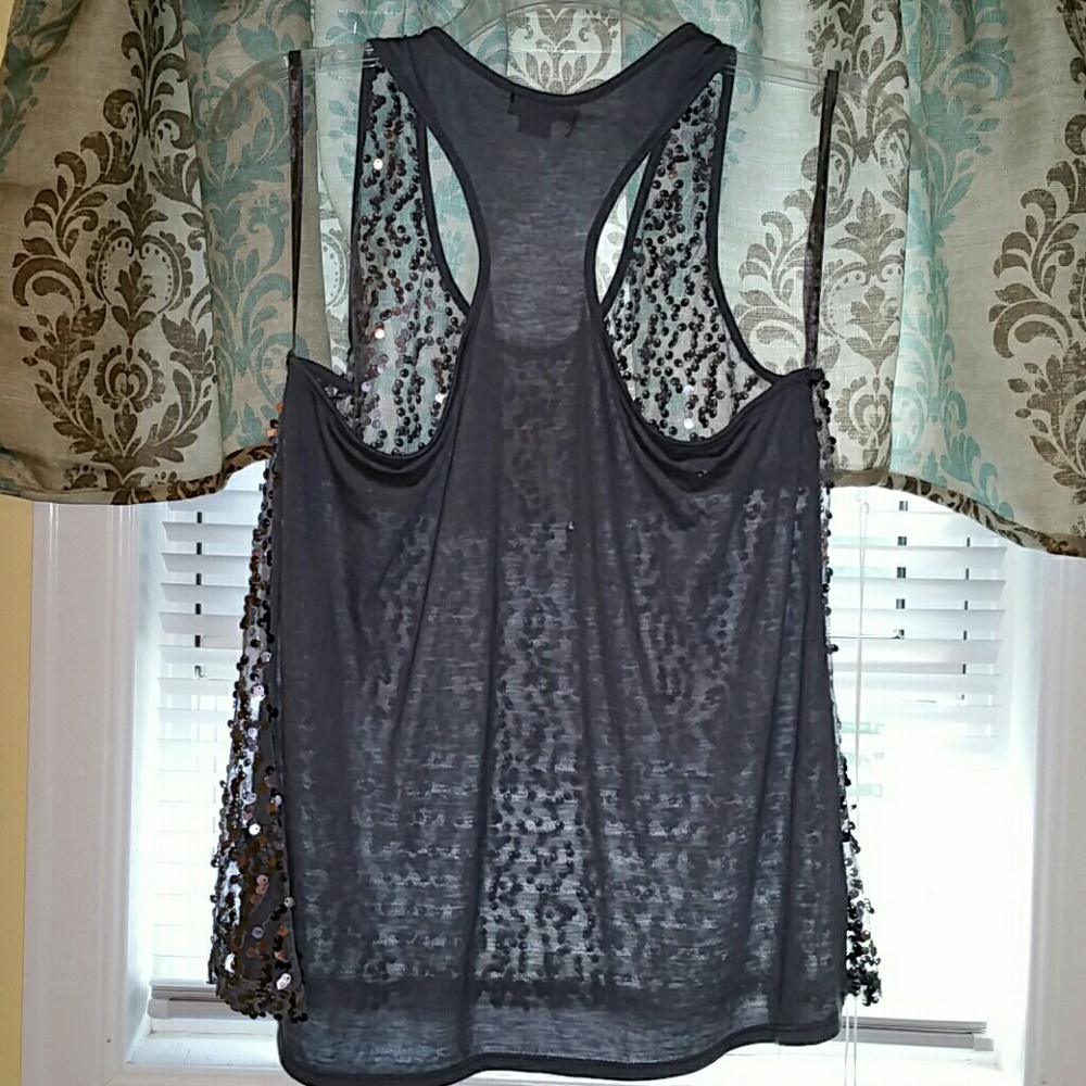 Sequins top - Picture 2 of 3