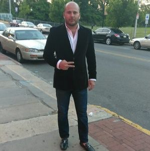 Meet your Posher, Jose