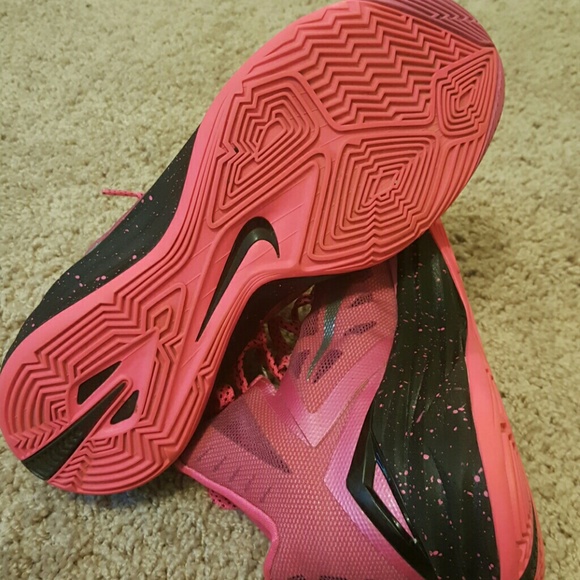 Mens 2014 Nike Hyperdunks SIZE 8! - Picture 4 of 4