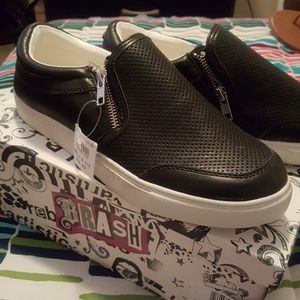 Leather Side zip Brand New Tennis