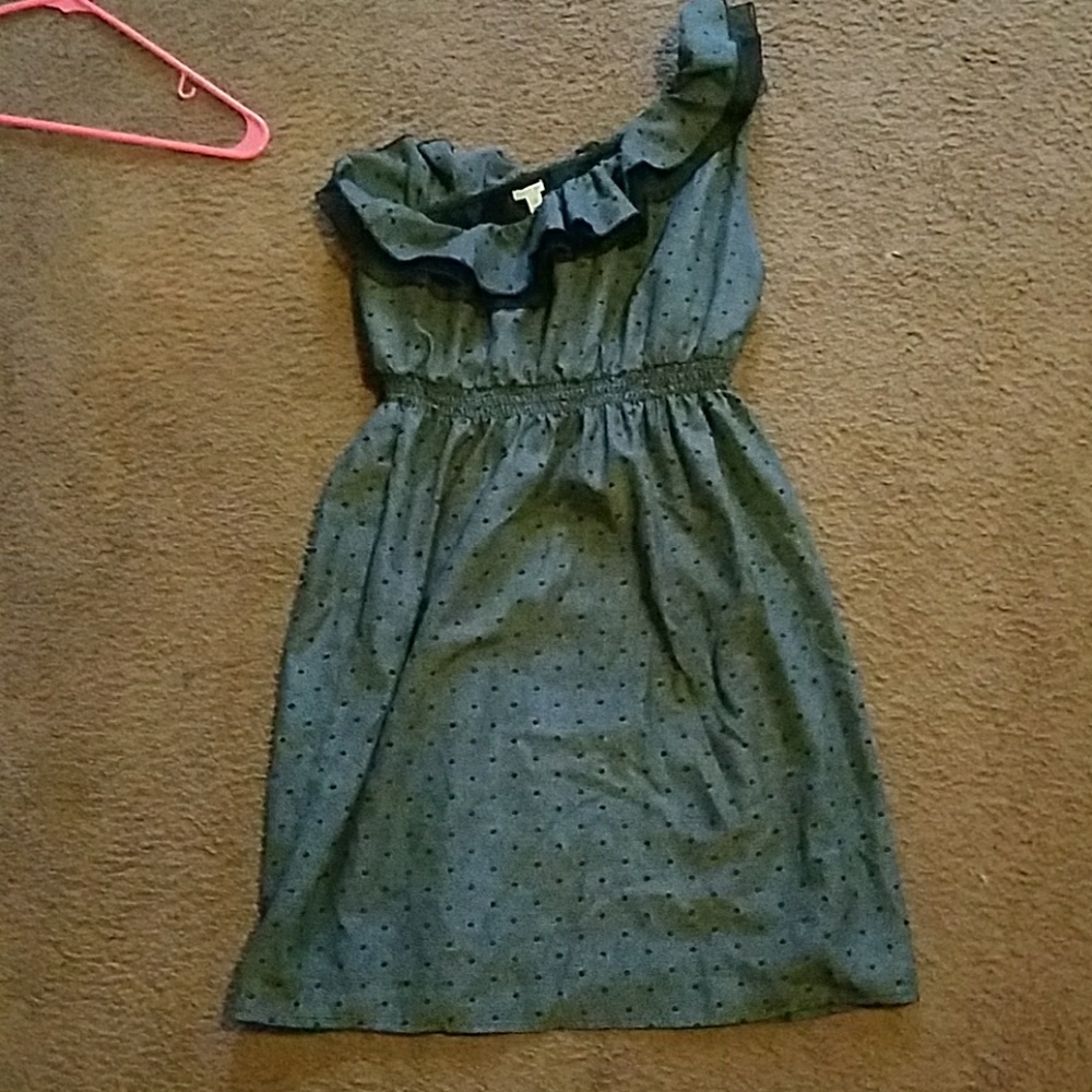 One shoulder dress