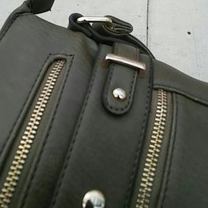 Meet your Posher, Kanesha