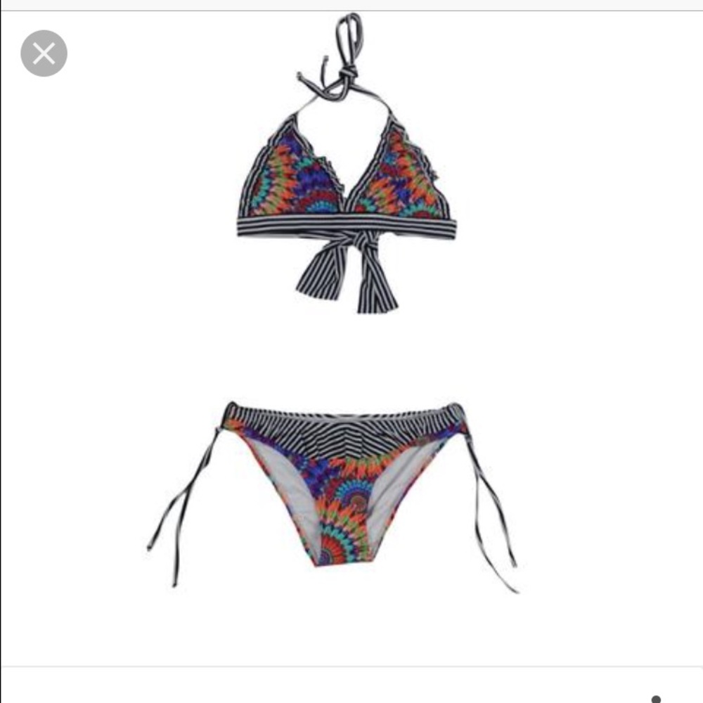 In search of girls aguaclara bikini