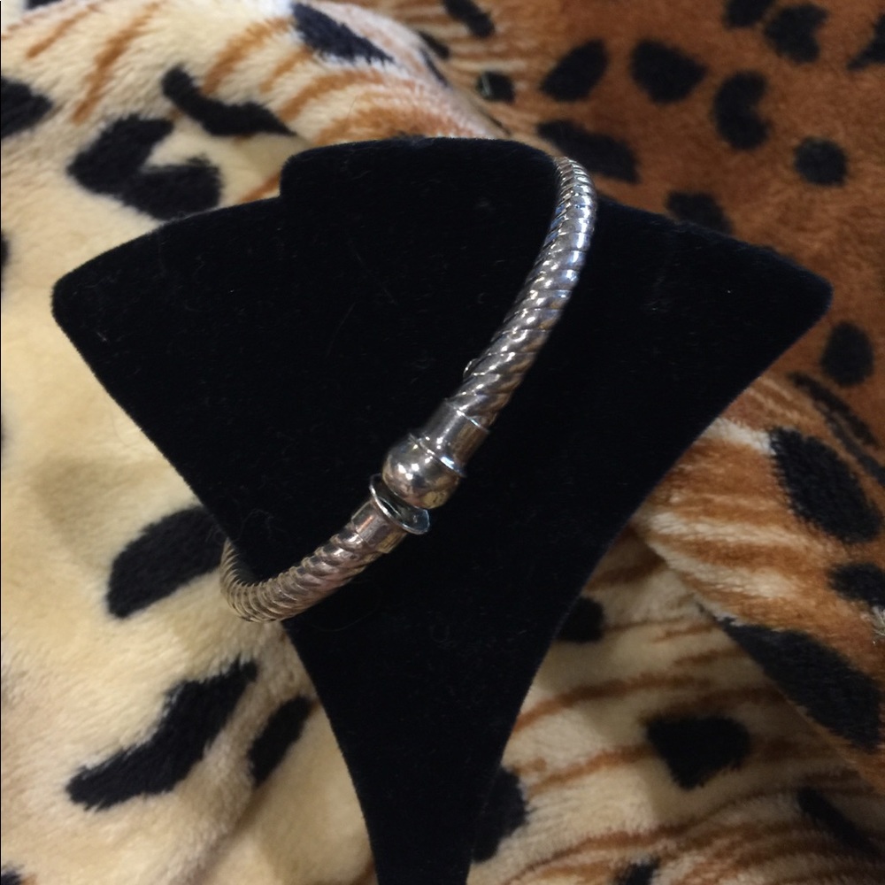 Sterling silver Hollow Bangle