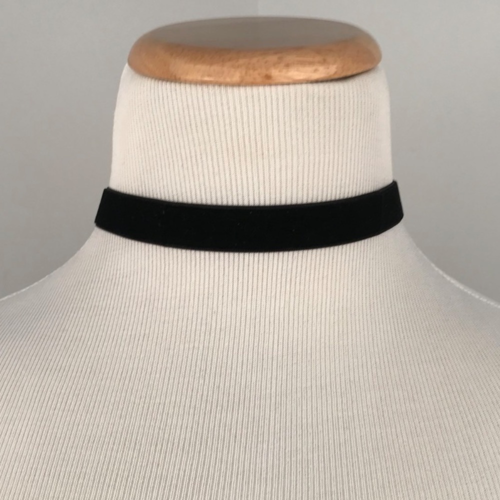 Black Velvet Choker