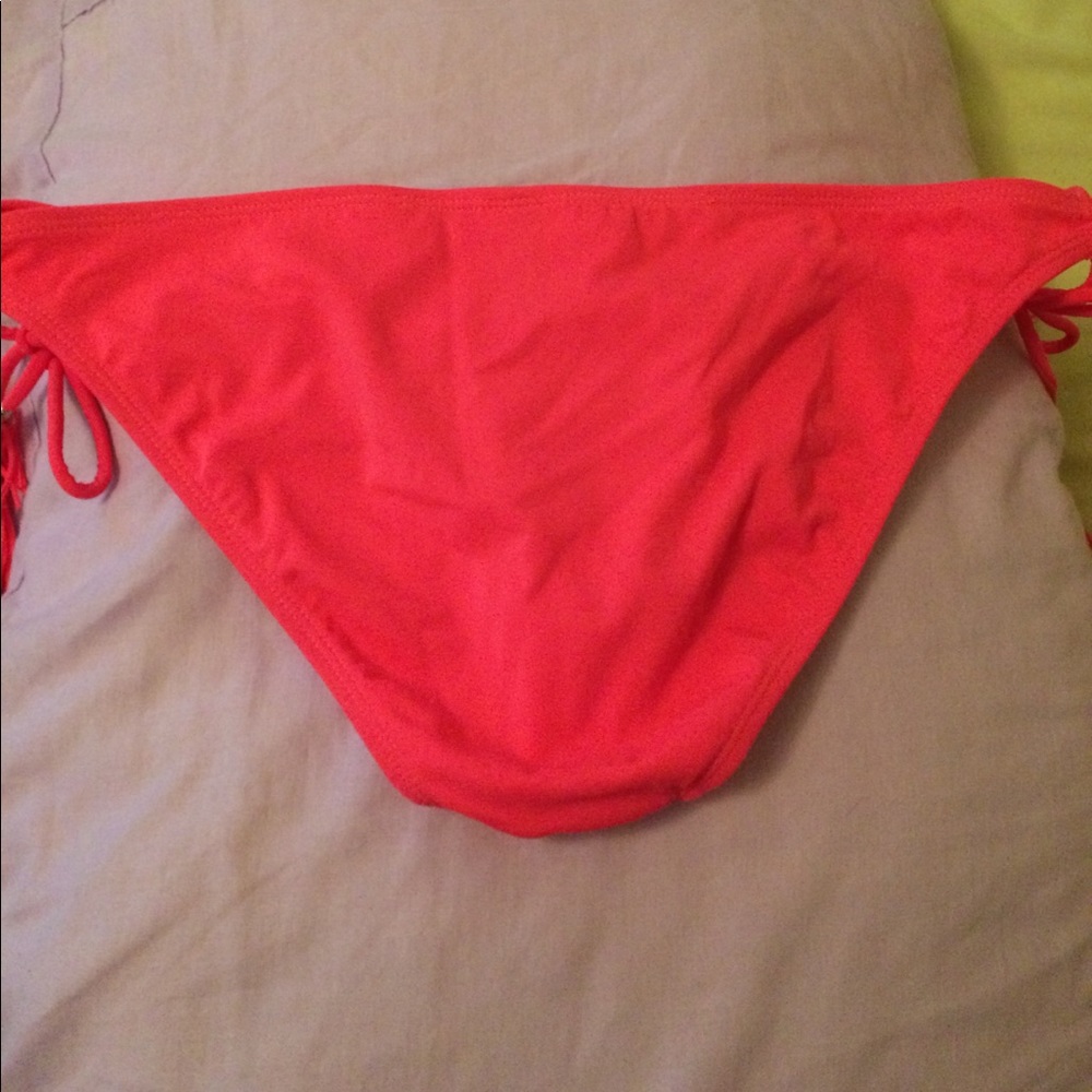 Hot pink bathing suit bottoms with fringe! - Picture 3 of 3