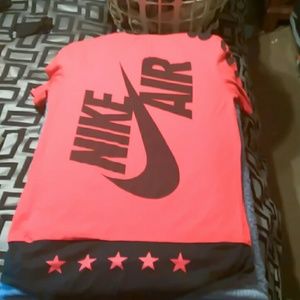 Nike T-shirt