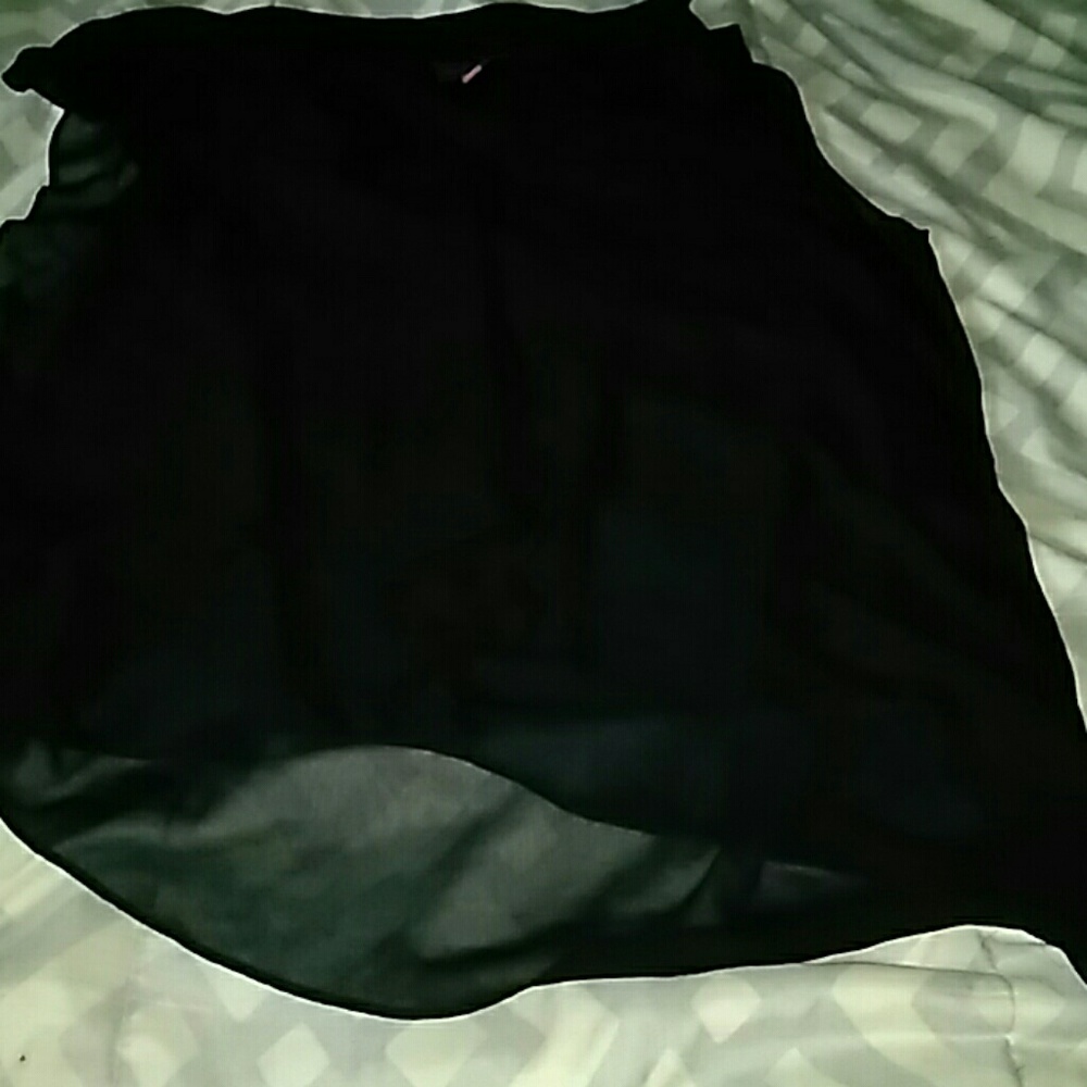 Black shear shirt one sleeve