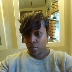 Meet your Posher, Fatima